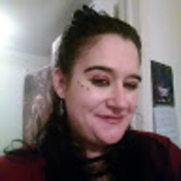 Meet your Posher, Michelle - Picture 1 of 1